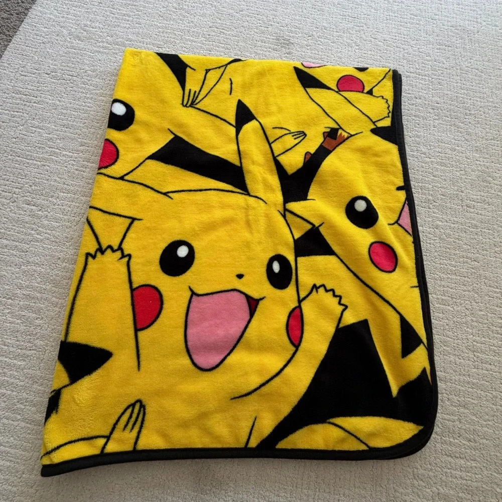 Pokemon Pikachu Bioworld Fleece Throw Blanket All Over Print Yellow Black 46x60
